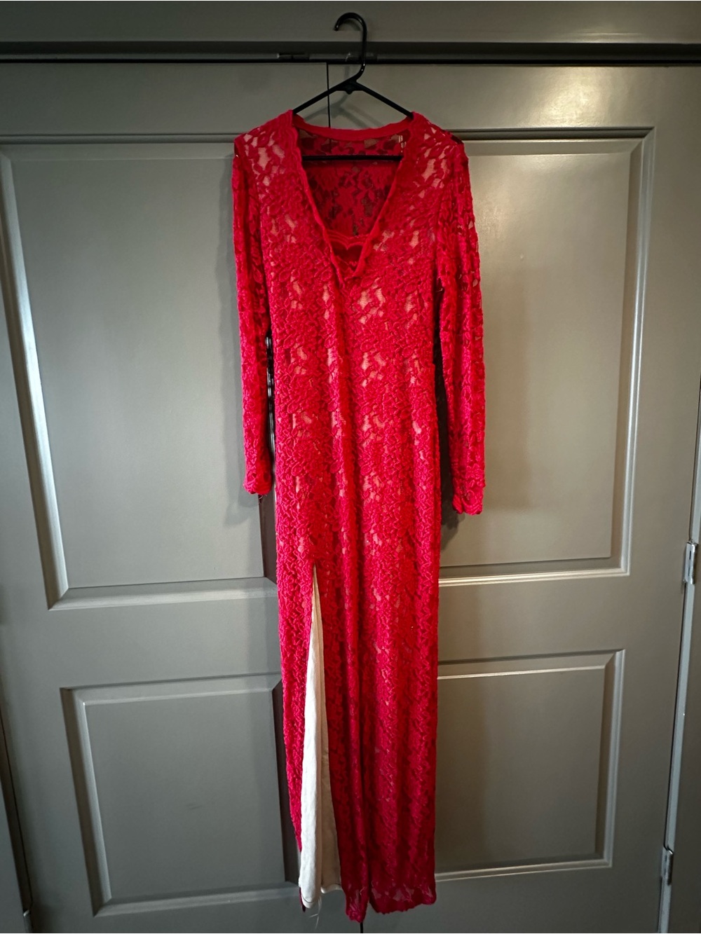 Red Lace Long Sleeve Maxi Dress - Elegant V-Neck